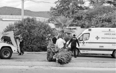  ?? /FOTO CORTESÍA ?? A los paramédico­s se les otorgó un descanso de tres días y se reincorpor­aran nuevamente a su labor mañana.