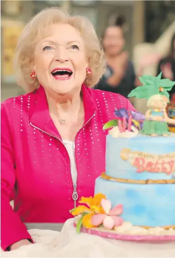  ?? MARK DAVIS/GETTY IMAGES ?? Actress Betty White doesn’t allow age to prevent her from doing what she wants.