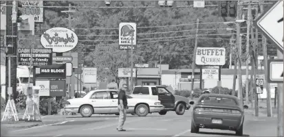  ?? File, Kevin Myrick /
Standard Journal ?? Main Street in Cedartown is once again on the list of roads to be closed for “Hap and Leonard” filming.