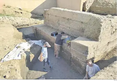  ?? G. H. ?? Excavacion­es del Teatro Romano de Guadix.