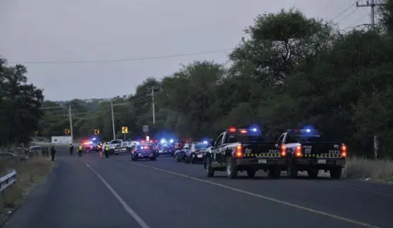  ??  ?? policíaco ocurrió en la carretera San Miguel de Allende-Dolores Hidalgo.