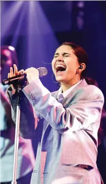  ?? GETTY IMAGES ?? Alessia Cara enjoys great success, but has also had to endure taunts from the public via social media. The singer, however, hasn’t let that hold her back from tackling her new album her way.