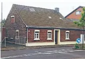  ??  ?? Ein Weberhaus an der Anrather Buschstraß­e.