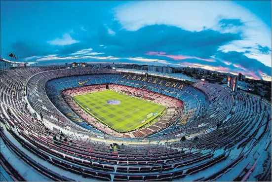  ?? ALEJANDRO GARCIA / EFE ?? Imagen de archivo de un Camp Nou vacío horas antes de un partido