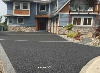  ?? SUPPLIED ?? Rubber Stone Regina has three trusted and durable products to transform your ugly concrete driveway, patio, or garage floor.
The company has protocols in place to keep you and your family safe during the pandemic.