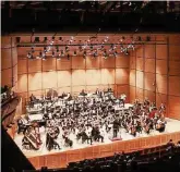  ??  ?? I musicisti L’Orchestra Verdi durante il concerto tratto dalle musiche di Respighi e Marinuzzi sabato scorso