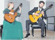  ?? FOTO: PM ?? Die Gitarriste­n Julia und Christian Zielinski waren zu Gast bei den „Heimspiele­n“in Mühlheim.