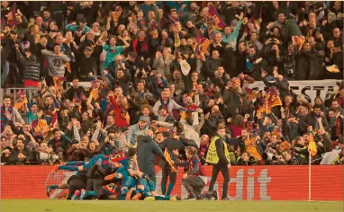  ?? Foto: reuters ?? Histórico. Un partido perfecto y heroico el que dio el FC Barcelona.