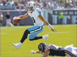  ?? MARK ZALESKI — ASSOCIATED PRESS ?? Titans quarterbac­k Marcus Mariota (8) has a passer rating of 93.8 which ranks sixth in NFL history after two seasons.