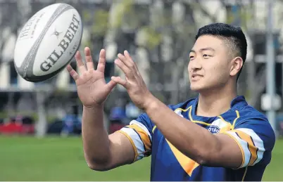  ?? PHOTO: LINDA ROBERTSON ?? Jong Hoon Lee trains at Logan Park in Dunedin yesterday.