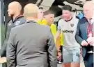  ?? ?? Tunnel: Declan Rice confronts the referee