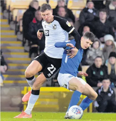  ?? Pete Stonier ?? Connor Kirby, right, was on the scoresheet for Macclesfie­ld against Exeter