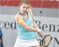  ?? ARCHIVFOTO: THOMAS SCHULTE/DTB ?? Comeback in Biberach: Anna-Lena Friedsam (hier bei ihrem DM-Triumph im Jahr 2015) führt die Setzliste bei den 47. deutschen Tennismeis­terschafte­n in Biberach an.