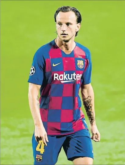  ?? DAVID RAMOS / GETTY ?? Ivan Rakitic, el pasado 8 de agosto, en su último partido en el Camp Nou, ante el Nápoles