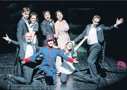  ??  ?? En ‘Jazz Bodas de Fígaro’ una compañía de teatro se dispone a representa­r la conocidísi­ma ópera de Mozart con unos músicos distintos a los previstos