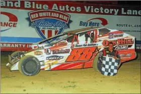  ?? SUBMITTED PHOTO - RICH KEPNER ?? Craig Von Dohren (88) celebrates in victory lane on July 29at Big Diamond.