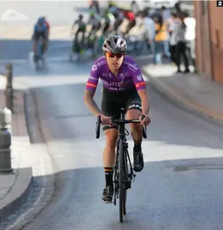  ??  ?? 1 Gloria en
Javalambre. El triunfo de etapa en La Vuelta ha marcado un antes y un después en su carrera deportiva.
2 Eterno atacante.
Esta temporada ya ha tenido tiempo de dejarse ver por delante del pelotón en la Vuelta a Andalucía.