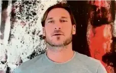  ?? Foto: Instagram ?? Zvládneme to Sportovní hvězdy vyrazily do boje s koronavire­m. Fotbalová ikona Francesco Totti mezi prvními.