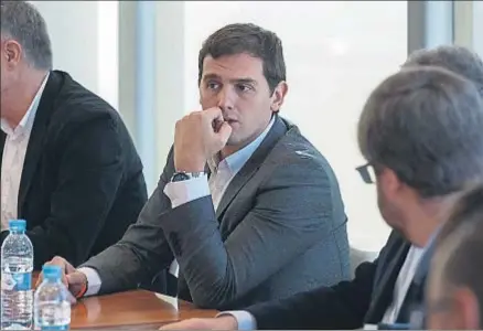  ?? DANI DUCH ?? El líder de Ciudadanos, Albert Rivera, ayer en la reunión de la ejecutiva del partido