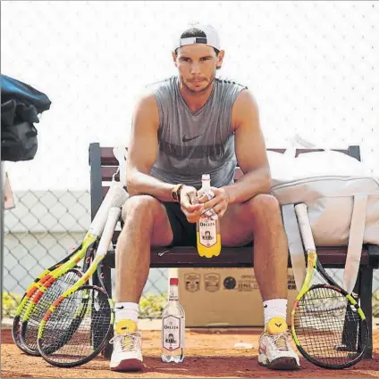  ?? FOTO: GETTY ?? Rafa Nadal se toma un descanso. El balear se ha ejercitado estos días en las pistas de Montecarlo, donde espera revalidar el trofeo