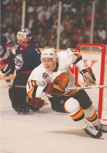 Canucks at 50: Bure's 60-goal breakout and great Larionov 'what-if