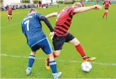  ?? Foto: Dieter Mack ?? Wechingen (rot schwarze Trikots) hatte beim Kirchweihs­piel keinen Grund zum Fei ern.