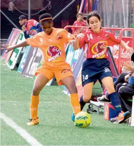  ?? FOTO JULIO CÉSAR HERRERA ?? Dhana (14) sabe que su debut en el Pony le aportó experienci­a y sigue soñando en grande en el fútbol.