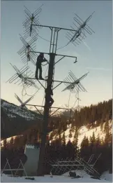  ??  ?? Über diese Antennenan­lage wurde von der Zirog-Alm mit etwa 1 kW nach Bayern gesendet