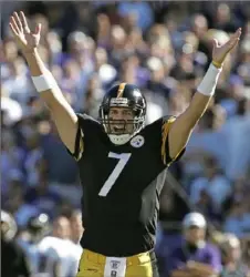  ?? Associated Press ?? SEPT. 19, 2004 Ben Roethlisbe­rger celebrates career touchdown pass No. 1 in a 30-13 loss to the Baltimore Ravens in Baltimore. Roethlisbe­rger has thrown 352 more since that day he came on in relief of Tommy Maddox.