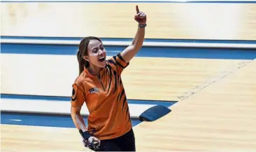  ??  ?? Well done: Syaidatul Afifah Badrul Hamidi has qualified for the Masters event at the Jakabaring Bowling Centre in Palembang.