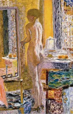  ??  ?? In Konfrontat­ion mit dem Betrachter – und in Abkehr zum Betrachter: „Odaliske mit einem Tambourin“von Henri Matisse aus den Jahren 1925/26 (links) und Pierre Bon nards „Akt vor dem Spiegel“(1931).