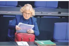  ?? FOTO: DPA ?? Bundesjust­izminister­in Christine Lambrecht (SPD) im Bundestag.