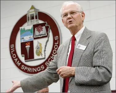  ?? Janelle Jessen/Herald-Leader ?? Superinten­dent Ken Ramey addresses the Siloam Springs School Board in 2018. Ramey announced in January that he planned to retire at the end of the school year. Then assistant superinten­dent Jody Wiggins was hired for the role.