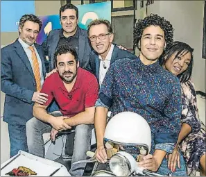  ?? RTVE ?? De izquierda a derecha, Joseba Fiestras, director del FesTVal, Pablo Chiapella, Juanma Hidalgo, Jordi Hurtado, Miguelillo y Francine Gálvez
