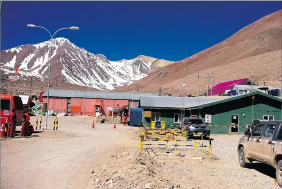  ?? CATHERINE SOLYOM/ THE GAZETTE ?? Barrick Gold’s Pascua-Lama mine project, slated to open in 2014, straddles the border of Chile and Argentina at an elevation of 5,200 metres amid snow-covered Andes peaks.