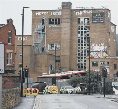  ?? PICTURE: ROSS PARRY ?? HUNT: A major police operation was launched in the Neepsend area of Sheffield after reports of a gunman on the loose.