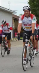  ?? SUPPLIED ?? Tomlinson president Kevin Cinq-Mars and other Tomlinson employees ride in the Ottawa Hospital Foundation’s annual RIDE bikeathon.