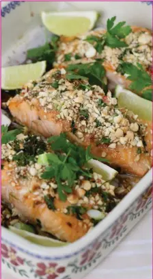  ??  ?? Mouth watering asian crusted salmon.