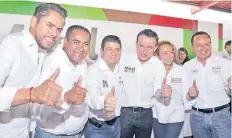  ??  ?? Candidatos a puestos de elección popular en Álvaro Obregón acompañaro­n a Arriola Peñalosa a un desayuno con madres de familia.