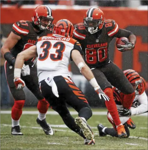  ?? ASSOCIATED PRESS FILE ?? Browns wide receiver Ricardo Louis returns the kickoff against the Cincinnati Bengals in Cleveland in December.