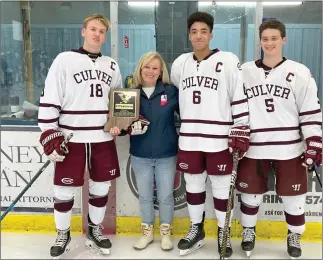  ?? PHOTO COURTESY CULVERATHL­ETICS.COM ?? Russell Willkinson, Sam Watson and Adam Hagerman accept the Henry G. Schallert Team Academic Award for posting a league-high 3.63 combined team GPA.