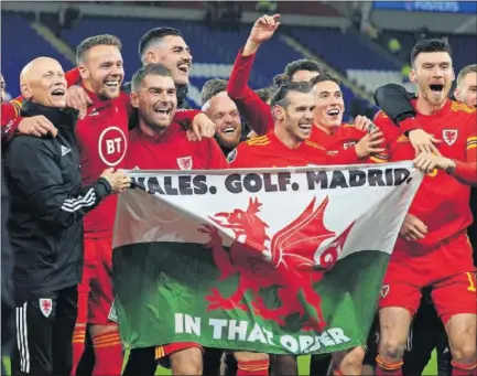  ?? ?? ‘Gales, Golf, Real Madrid.’ La bandera que supuso la mayor afrenta de Bale a los aficionado­s blancos.