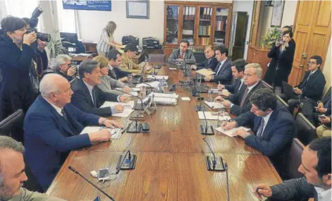  ?? FOTO: AGENCIAUNO ?? La iniciativa fue aprobada por unanimidad en la Comisión de Hacienda.