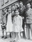  ??  ?? Sisters: Marion (front left), Linda (right) and their friends in 1954