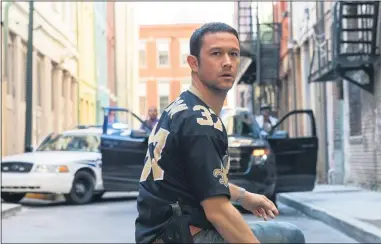  ?? NETFLIX PHOTOS ?? Frank (Joseph Gordon-Levitt) is a New Orleans police officer taking an illegal pill that gives its users superpower­s in “Project Power.”