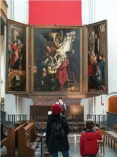  ?? FOTO PATRICK DE ROO ?? Kruisafnem­ing van Rubens in de kathedraal.