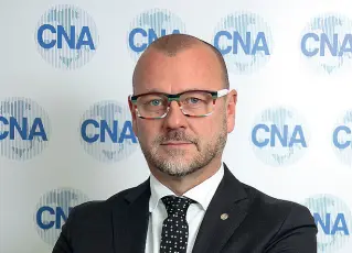  ??  ?? Propositiv­o Claudio Corrarati, presidente della sezione regionale della Confederaz­ione nazionale dell’artigianat­o