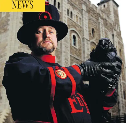  ?? HARPER COLLINS ?? Christophe­r Skaife, the Ravenmaste­r at the Tower of London, is shown with one of his charges. Skaife has written a memoir about his experience.