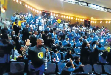  ?? Picture: HENDRICK MPHANDE ?? HAILING A HERO: A capacity audience attended Thursday night’s Biko memorial lecture at Nelson Mandela University