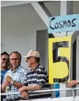  ?? Foto: Oliver Reiser ?? Mit einem 5:0 Sieg gegen den TSV Haunstette­n ist die Generalpro­be des SV Cosmos Aystetten gelungen. Da freuten sich auch die treuen Fans auf den Zu schauerrän­gen, die die Anzeigetaf­el be dienen durften.